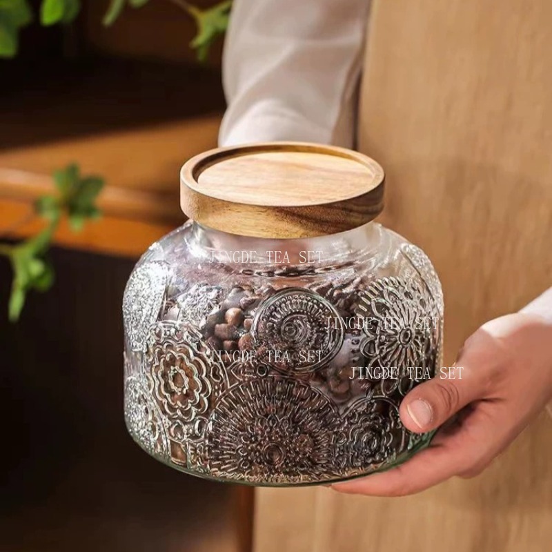 Food Storage Jars With Wooden Lids - Pote de Vidro Embossado com Tampa